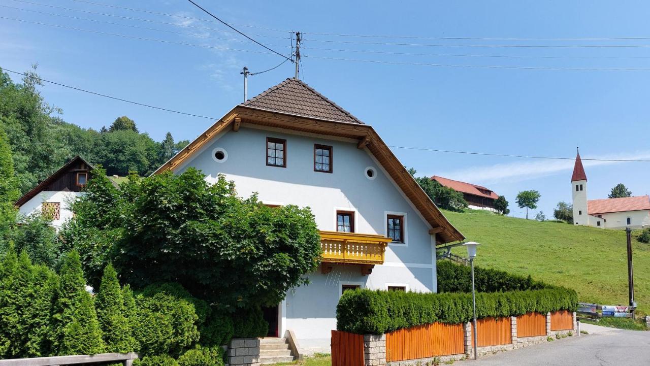Malerisches Bauernhaus Lieserhofen Exterior photo